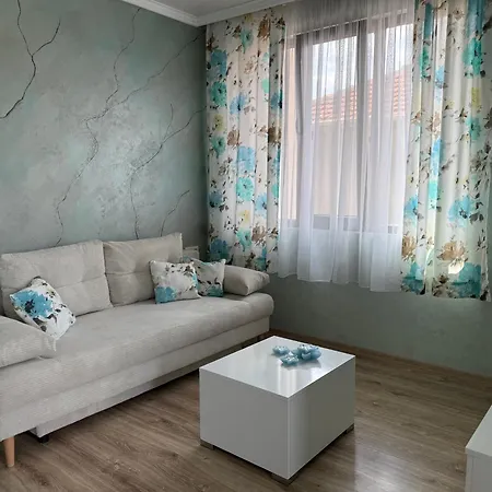 морска звезда 招待所 3*